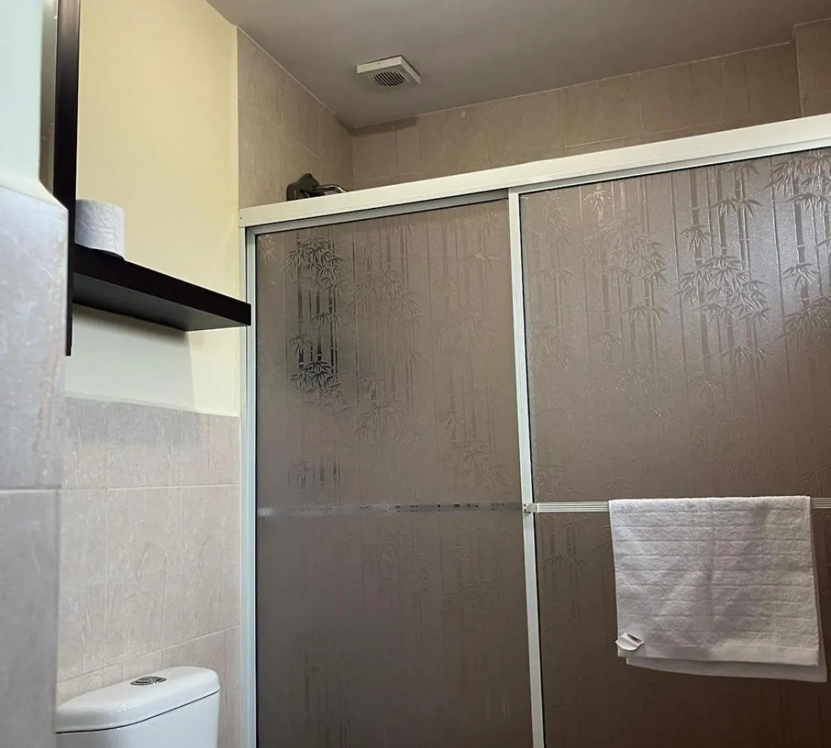 Suite 1 Habitacion, Full Amoblada Con Todo Para Que Disfrutes De Tu Estancia Cuenca